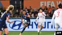 Netherlands' forward #22 Esmee Brugts (centre L) scores her team's sixth goal during the Australia and New Zealand 2023 Women's World Cup Group E football match between Vietnam and the Netherlands at Dunedin Stadium in Dunedin, Aug. 1, 2023.