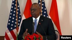 Sekretari Austin gjatë konferencës për shtypi në Indi (5 qershor 2023)