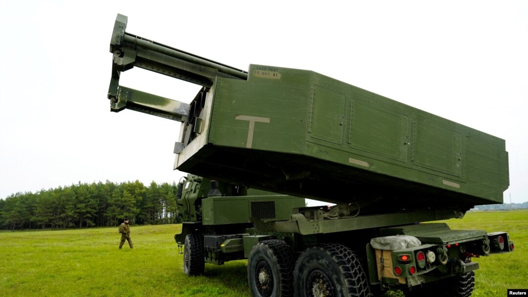 라트비아에서 진행된 군사훈련에 참가한 고속기동포병로켓시스템(HIMARS·하이마스) (자료사진)