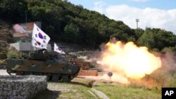 在2022年9月20日的韩国国防博览会上，韩国陆军K2坦克进行实弹射击演示。