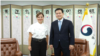김영호 한국 통일부장관이 4일 방한 중인 욜란다 로페즈 VOA 총국장 대행을 만나 윤석열 정부의 대북정책에 대해 설명하고 통일부-VOA간 협력방안을 논의했다. 사진 = 한국 통일부 제공.