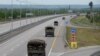 Autokolona ushtarake e grupit mercenar privat Wagner lëviz përgjatë autostradës M-4, e cila lidh kryeqytetin Moskë me qytetet jugore të Rusisë, afër Voronezhit, Rusi, Reuters