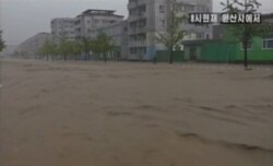 지난 9월 북한 관영 조선중앙통신이 태풍 마이삭이 뿌린 폭우로 물에 잠긴 원산 시내 영상을 전했다.