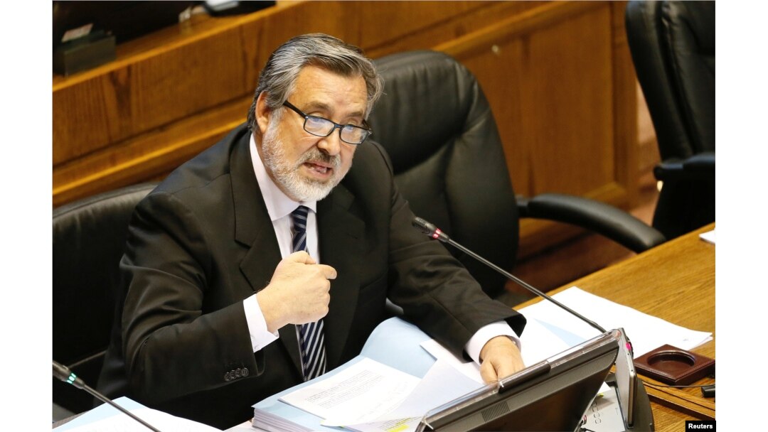 Senator Alejandro Guillier is seen inside the Chilean congress in Valparaiso, Chile, Jan. 10, 2017.