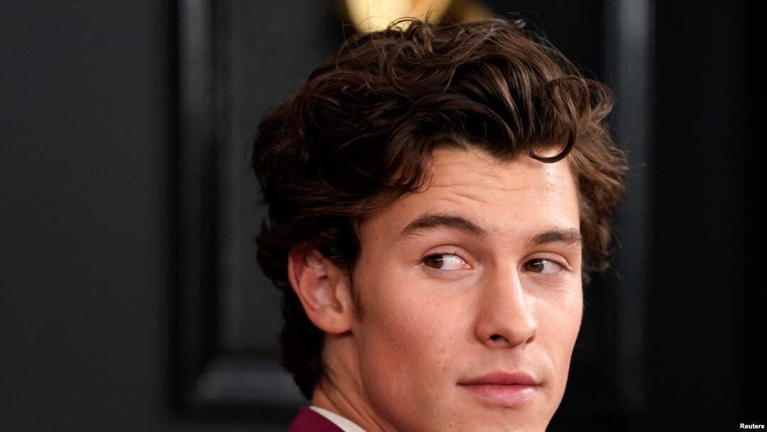 Singer Shawn Mendes arrives for 62nd Grammy Awards in Los Angeles, Jan. 26, 2020