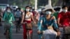 Đeo khẩu trang tại Yangon, Myanmar, tháng 12, 2020. Hình minh họa.