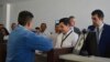 Un ciudadano hondureño fue el primer deportado como parte del acuerdo migratorio para solicitantes de asilo, entre Estados Unidos y Guatemala: Foto: Eugenia Sagastamue/VOA.