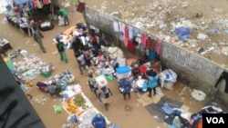 "Zungueiras" nas ruas de Luanda