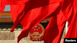 11月12日北京天安门广场上的人大会堂