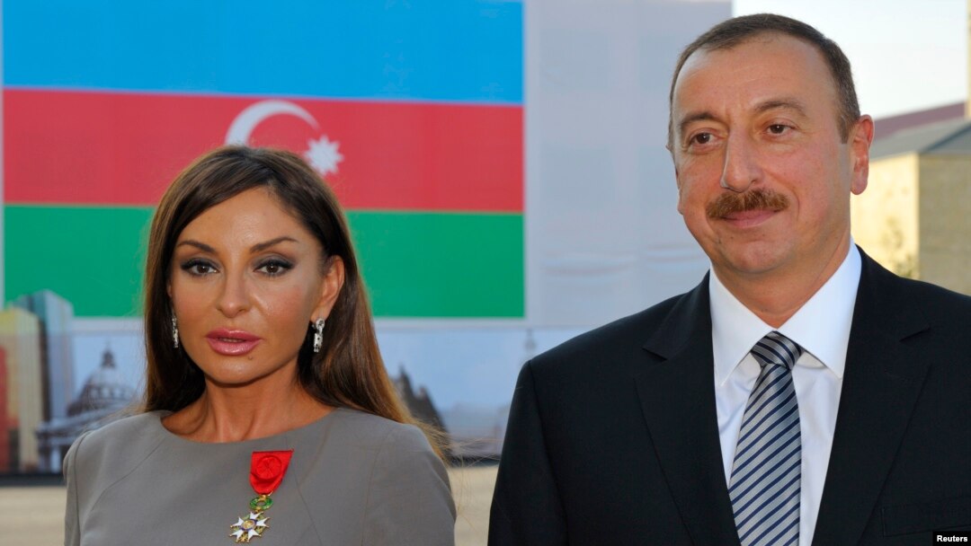 Ozarbayjon Prezidenti Ilhom Aliyev rafiqasi Mehribon Aliyeva bilan