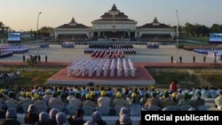 ၂၀၁၅ မြန်မာ့လွတ်လပ်ရေးနေ့ ဗိုလ်ရှုသဘင်အခမ်းအနား (ဓာတ်ပုံ ဗိုလ်ချုပ်မှူးကြီးမင်းအောင်လှိုင် ဖဘ)