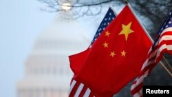 美国和中国国旗