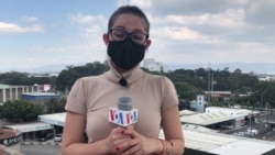 Guatemaltecos se protegen usando mascarillas