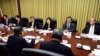 台湾总统当选人蔡英文(中)2016年4月29日在台湾外交部听取简报（台湾民主进步党网站）